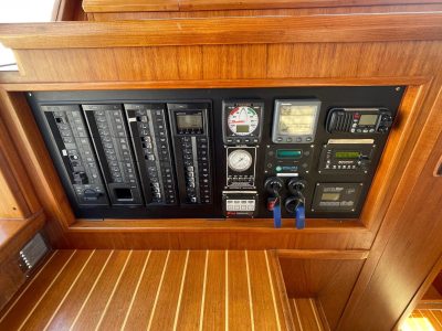 1979-canoe-cove-53-power-9951615-20250919154529562-3