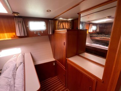 1979-canoe-cove-53-power-9951615-20250919160354809-2