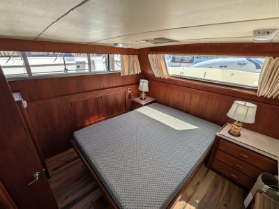 1984 Tollycraft 43 Motor Yacht | 43ft