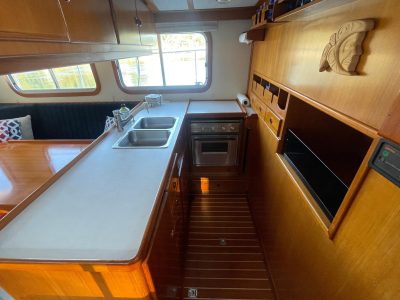 1994-eagle-40-pilothouse-trawler-power-9648301-20250904113449187-3
