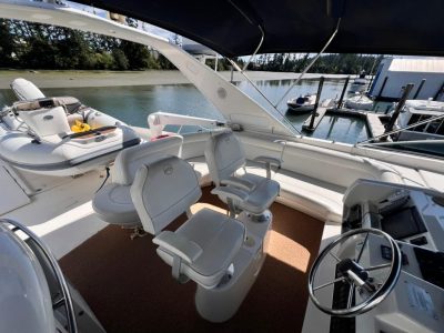 2002 Bayliner 5288 Pilot House Motoryacht | 52ft