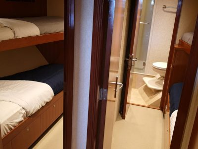 2002-striker-76-sportfish-motor-yacht-power-9553029-20240926125512317-1_XLARGE