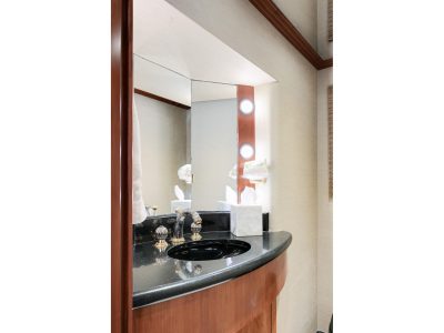 2003 Westport 106 | 106ft