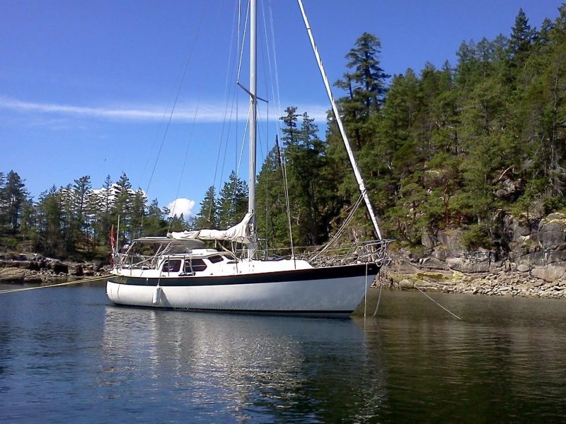 2004 Bruce Roberts Coast 34 Pilothouse | 34ft