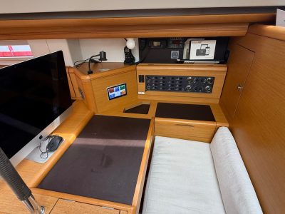 2010 Jeanneau 57 | 57ft