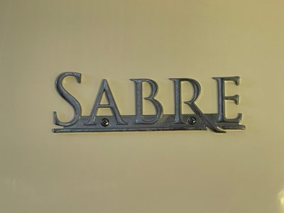2014-sabre-42-salon-express-power-9934679-20250906115106171-4