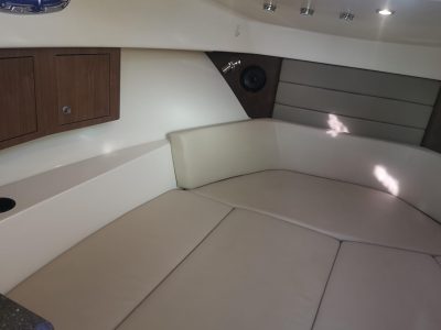 2016-boston-whaler-315-conquest-pilothouse-power-9993581-20251027184548147-2