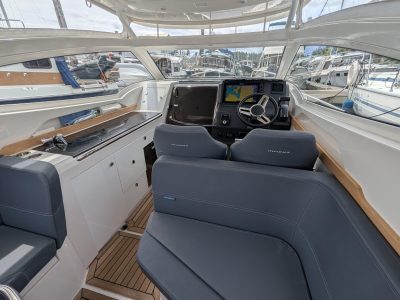 2023 Nimbus Weekender 9 | 30ft