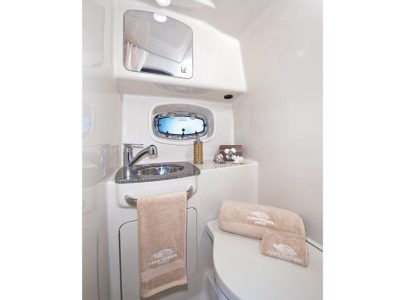 4524596_20131204121446274_5_XLARGE